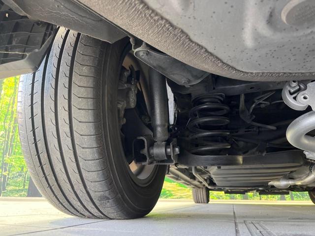 ノア Si ダブルバイビー 両側電動ドア 純正10型ナビ 12型後席モニター バックカメラ 衝突軽減装置 禁煙車 ハーフレザーシート 前後ドラレコ コーナーセンサー スマートキー LEDヘッド ETC クルコン オートハイビーム(21枚目)