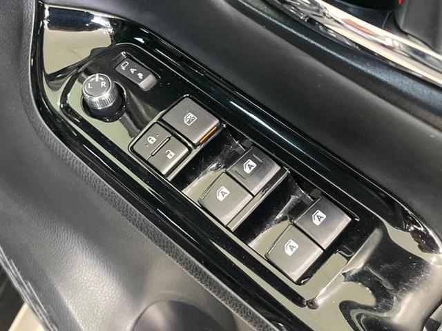 ノア Si ダブルバイビー 両側電動ドア 純正10型ナビ 12型後席モニター バックカメラ 衝突軽減装置 禁煙車 ハーフレザーシート 前後ドラレコ コーナーセンサー スマートキー LEDヘッド ETC クルコン オートハイビーム(28枚目)