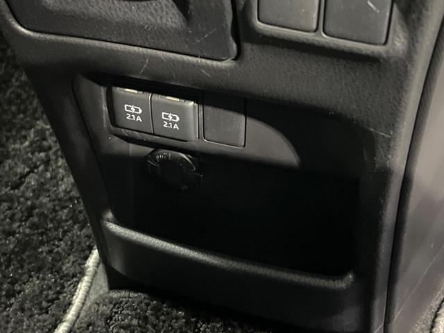 ノア Si ダブルバイビー 両側電動ドア 純正10型ナビ 12型後席モニター バックカメラ 衝突軽減装置 禁煙車 ハーフレザーシート 前後ドラレコ コーナーセンサー スマートキー LEDヘッド ETC クルコン オートハイビーム(43枚目)