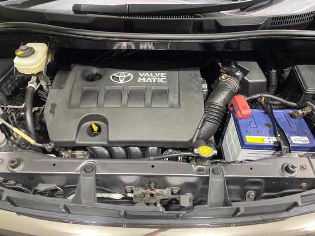 ノア Si 電動スライドドア 純正ナビ バックカメラ 後席モニター 禁煙車 スマートキー HIDヘッド ETC オートエアコン 純正16インチAW CD/DVD再生 フルセグ ステアリングスイッチ パドルシフト(18枚目)