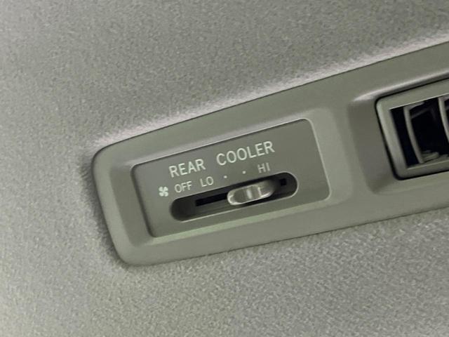 ノア Si 電動スライドドア 純正ナビ バックカメラ 後席モニター 禁煙車 スマートキー HIDヘッド ETC オートエアコン 純正16インチAW CD/DVD再生 フルセグ ステアリングスイッチ パドルシフト(33枚目)