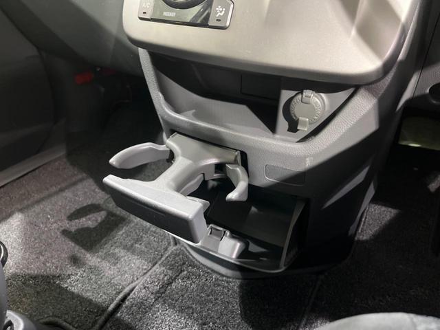 ノア Si 電動スライドドア 純正ナビ バックカメラ 後席モニター 禁煙車 スマートキー HIDヘッド ETC オートエアコン 純正16インチAW CD/DVD再生 フルセグ ステアリングスイッチ パドルシフト(49枚目)