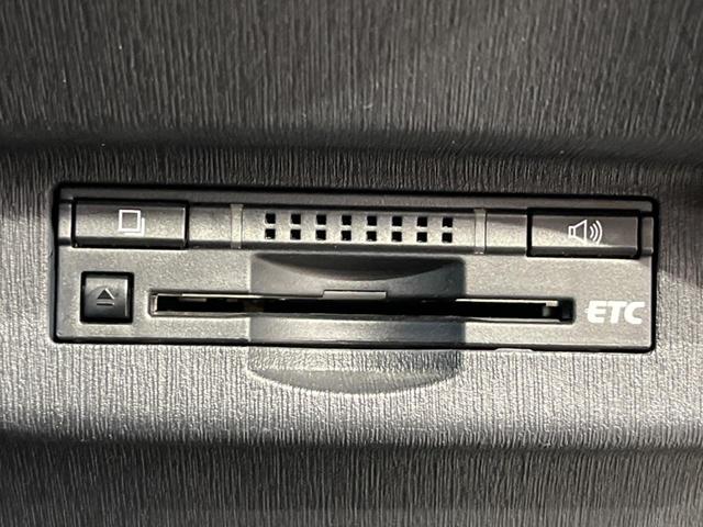 プリウス S 純正ナビ バックカメラ スマートキー ドラレコ ETC 15インチAW HIDヘッド オートライト オートエアコン Bluetooth フルセグ CD DVD再生 ステアリングスイッチ フォグライト(7枚目)