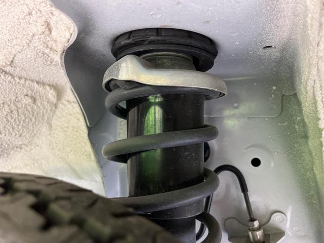 下回りがきれいなうちに、防錆加工の施工がオススメ。降雪地域はもちろん、沿岸部にお住いの方や、趣味でマリン・ウィンタースポーツをされる方にご好評いただいております。