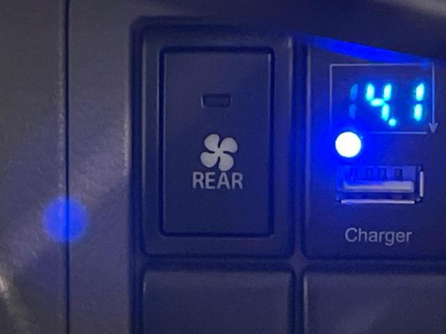 エブリイ ジョインターボ 4WD SDナビ 衝突軽減装置 禁煙車 クリアランスソナー HIDヘッド ETC 車線逸脱警報 オートライト 地デジ CD DVD再生 フォグライト 電動格納ミラー ヘッドライトレベライザー(46枚目)