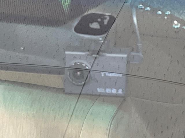 クラウン 2.5ロイヤルサルーン プレミアムエディション 純正ナビ バックカメラ 禁煙車 パワーシート ドラレコ スマートキー HIDヘッド ETC クルコン オートライト デュアルオートエアコン 純正16インチAW フルセグ CD DVD再生 フォグライト(6枚目)