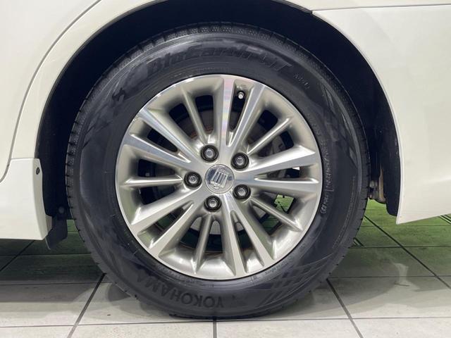 クラウン 2.5ロイヤルサルーン プレミアムエディション 純正ナビ バックカメラ 禁煙車 パワーシート ドラレコ スマートキー HIDヘッド ETC クルコン オートライト デュアルオートエアコン 純正16インチAW フルセグ CD DVD再生 フォグライト(28枚目)