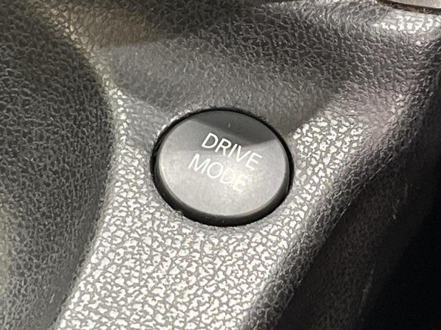 ノート ｅ－パワー　Ｘ　ＳＤナビ　全周囲カメラ　衝突軽減装置　禁煙車　コーナーセンサー　スマートキー　ＬＥＤヘッド　ＥＴＣ　車線逸脱警報　誤発進抑制機能　オートライト　オートエアコン　Ｂｌｕｅｔｏｏｔｈ　ＣＤ　ＤＶＤ再生（49枚目）