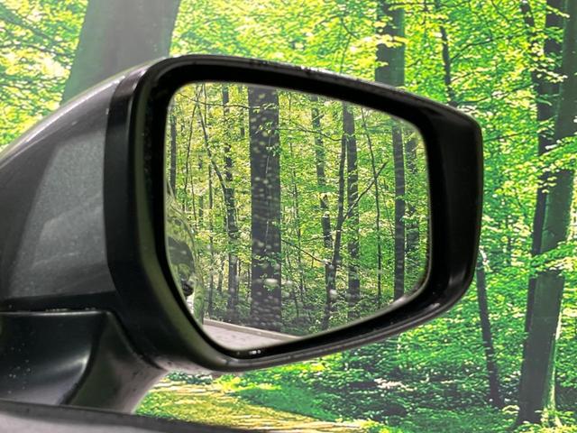 ノート ｅ－パワー　Ｘ　ＳＤナビ　全周囲カメラ　衝突軽減装置　禁煙車　コーナーセンサー　スマートキー　ＬＥＤヘッド　ＥＴＣ　車線逸脱警報　誤発進抑制機能　オートライト　オートエアコン　Ｂｌｕｅｔｏｏｔｈ　ＣＤ　ＤＶＤ再生（64枚目）