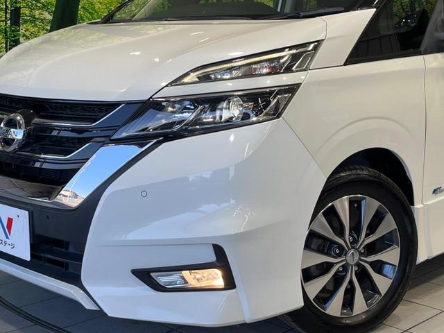 【ＬＥＤヘッドライト】悪天候や夜間走行時も良好な視界を確保し安心して運転できる高輝度ＬＥＤヘッドライトを装備！点灯速度が早く、消費電力も抑えられています。