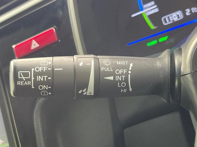 フィットハイブリッド Ｌパッケージ　純正ナビ　バックカメラ　衝突軽減装置　禁煙車　ハーフレザーシート　スマートキー　ＬＥＤヘッド　ＥＴＣ　クルコン　誤発進抑制機能　オートライト　オートエアコン　Ｂｌｕｅｔｏｏｔｈ　ＣＤ　ＤＶＤ再生（48枚目）