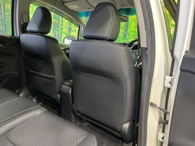 フィットハイブリッド Ｌパッケージ　純正ナビ　バックカメラ　衝突軽減装置　禁煙車　ハーフレザーシート　スマートキー　ＬＥＤヘッド　ＥＴＣ　クルコン　誤発進抑制機能　オートライト　オートエアコン　Ｂｌｕｅｔｏｏｔｈ　ＣＤ　ＤＶＤ再生（67枚目）