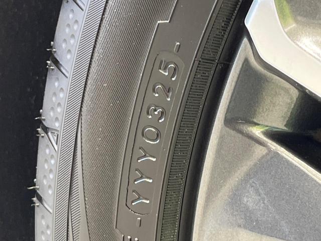 プリウス Z 純正12型ディスプレイオーディオ 全周囲カメラ AC100V電源 衝突軽減装置 レーダークルーズ 禁煙車 パワーバックドア 合皮シート シートエアコン シートヒーター パワーシート ドラレコ ETC(35枚目)
