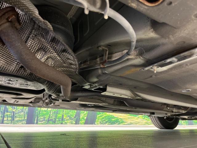 ノート Ｘ　Ｖセレクション＋セーフティ　ＳＤナビ　衝突軽減装置　禁煙車　スマートキー　ＥＴＣ　車線逸脱警報　誤発進抑制機能　ＣＤ　ＤＶＤ再生　地デジ　アイドリングストップ　横滑り防止装置　プライバシーガラス　電動格納ミラー　盗難防止装置（22枚目）