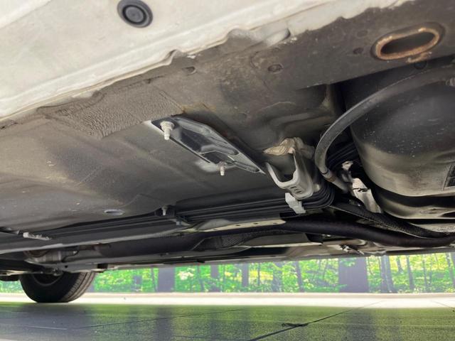 ノート Ｘ　Ｖセレクション＋セーフティ　ＳＤナビ　衝突軽減装置　禁煙車　スマートキー　ＥＴＣ　車線逸脱警報　誤発進抑制機能　ＣＤ　ＤＶＤ再生　地デジ　アイドリングストップ　横滑り防止装置　プライバシーガラス　電動格納ミラー　盗難防止装置（23枚目）