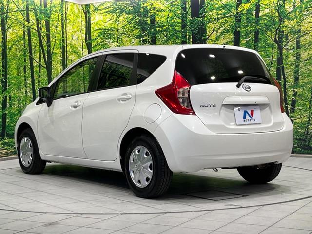 ノート Ｘ　Ｖセレクション＋セーフティ　ＳＤナビ　衝突軽減装置　禁煙車　スマートキー　ＥＴＣ　車線逸脱警報　誤発進抑制機能　ＣＤ　ＤＶＤ再生　地デジ　アイドリングストップ　横滑り防止装置　プライバシーガラス　電動格納ミラー　盗難防止装置（28枚目）