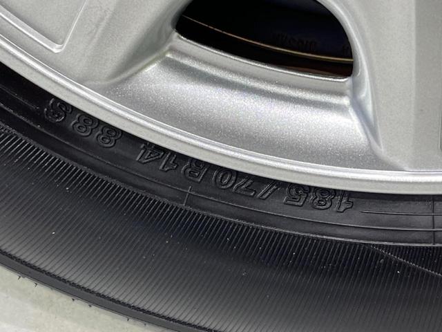 ノート Ｘ　Ｖセレクション＋セーフティ　ＳＤナビ　衝突軽減装置　禁煙車　スマートキー　ＥＴＣ　車線逸脱警報　誤発進抑制機能　ＣＤ　ＤＶＤ再生　地デジ　アイドリングストップ　横滑り防止装置　プライバシーガラス　電動格納ミラー　盗難防止装置（34枚目）