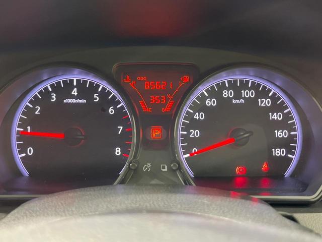 ノート Ｘ　Ｖセレクション＋セーフティ　ＳＤナビ　衝突軽減装置　禁煙車　スマートキー　ＥＴＣ　車線逸脱警報　誤発進抑制機能　ＣＤ　ＤＶＤ再生　地デジ　アイドリングストップ　横滑り防止装置　プライバシーガラス　電動格納ミラー　盗難防止装置（52枚目）