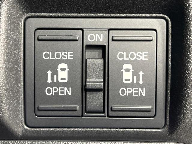 N-BOXカスタム ターボ 両側電動ドア 全周囲カメラ 衝突軽減装置 レーダークルーズ 禁煙車 ハーフレザーシート コーナーセンサー レーンキープ スマートキー LEDヘッド ETC オートハイビーム 純正15インチAW(3枚目)