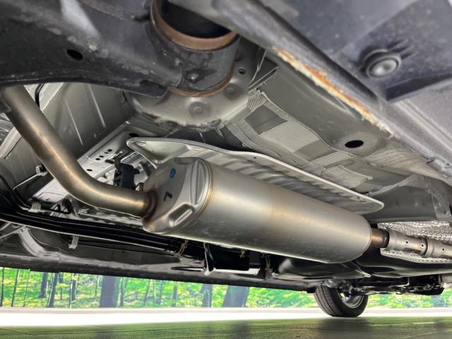 N-BOXカスタム ターボ 両側電動ドア 全周囲カメラ 衝突軽減装置 レーダークルーズ 禁煙車 ハーフレザーシート コーナーセンサー レーンキープ スマートキー LEDヘッド ETC オートハイビーム 純正15インチAW(23枚目)