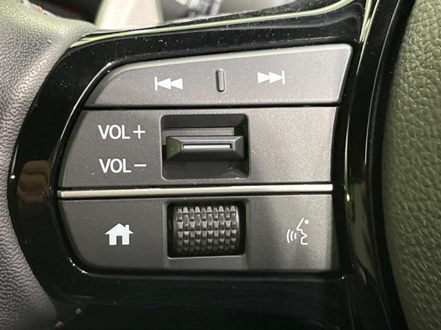 N-BOXカスタム ターボ 両側電動ドア 全周囲カメラ 衝突軽減装置 レーダークルーズ 禁煙車 ハーフレザーシート コーナーセンサー レーンキープ スマートキー LEDヘッド ETC オートハイビーム 純正15インチAW(32枚目)