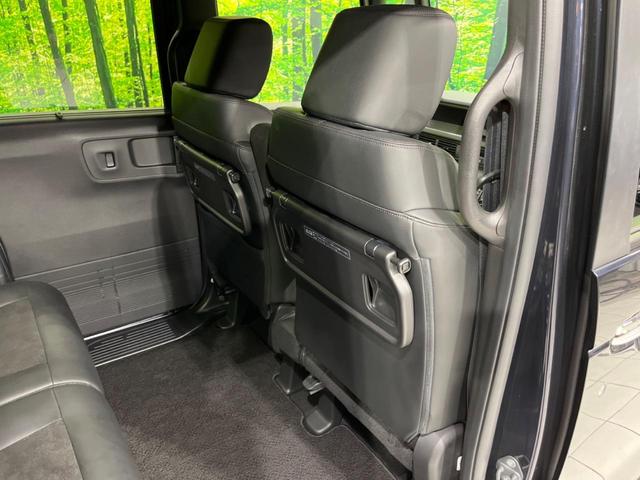 N-BOXカスタム ターボ 両側電動ドア 全周囲カメラ 衝突軽減装置 レーダークルーズ 禁煙車 ハーフレザーシート コーナーセンサー レーンキープ スマートキー LEDヘッド ETC オートハイビーム 純正15インチAW(58枚目)