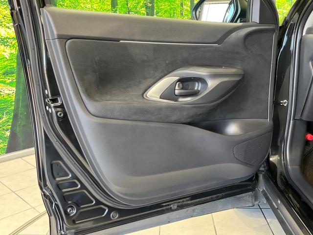 ヤリスクロス ハイブリッドＧ　モデリスタエアロ　純正８型ナビ　全周囲カメラ　衝突軽減装置　レーダークルーズ　禁煙車　シートヒーター　前後ドラレコ　コーナーセンサー　スマートキー　ＬＥＤヘッド　ＥＴＣ　ステアリングヒーター（44枚目）