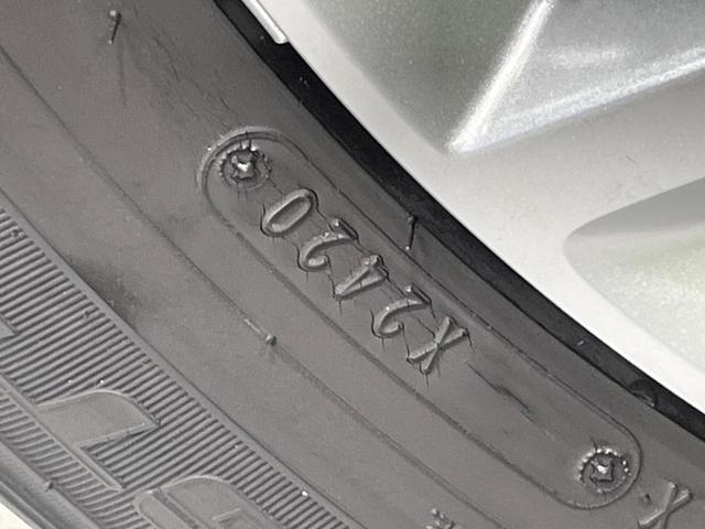 フリード G・ホンダセンシング 両側電動ドア 純正9型ナビ 後席モニター バックカメラ 寒冷地仕様 衝突軽減装置 レーダークルーズ 禁煙車 レーンキープ スマートキー LEDヘッド ETC 誤発進抑制機能 先行車発進告知 DVD再生(25枚目)