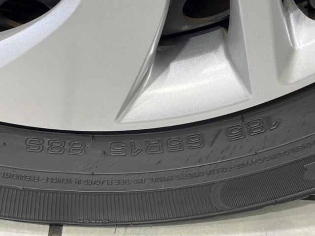 フリード G・ホンダセンシング 両側電動ドア 純正9型ナビ 後席モニター バックカメラ 寒冷地仕様 衝突軽減装置 レーダークルーズ 禁煙車 レーンキープ スマートキー LEDヘッド ETC 誤発進抑制機能 先行車発進告知 DVD再生(26枚目)