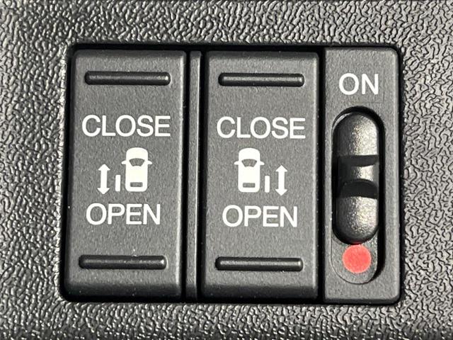 ステップワゴンスパーダ スパーダハイブリッド G ホンダセンシング 両側電動ドア 後席モニター 純正9型ナビ 全周囲カメラ アダプティブクルーズ 禁煙車 ドラレコ ETC スマートキー LEDヘッド 車線逸脱警報 誤発信抑制機能 先行車発進告知 CD DVD再生(3枚目)