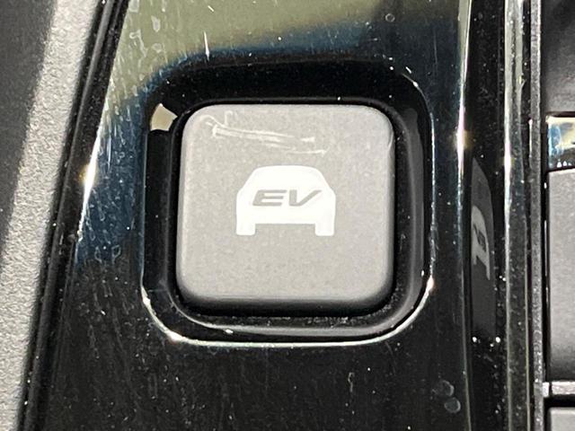 ステップワゴンスパーダ スパーダハイブリッド G ホンダセンシング 両側電動ドア 後席モニター 純正9型ナビ 全周囲カメラ アダプティブクルーズ 禁煙車 ドラレコ ETC スマートキー LEDヘッド 車線逸脱警報 誤発信抑制機能 先行車発進告知 CD DVD再生(39枚目)