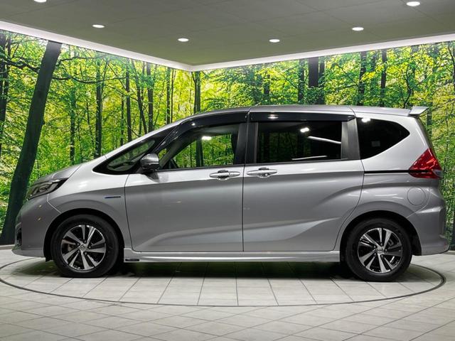 フリード＋ハイブリッド ハイブリッドＥＸ　両側電動ドア　純正９型ナビ　後席モニター　バックカメラ　衝突軽減装置　レーダークルーズ　禁煙車　ハーフレザーシート　シートヒーター　ドラレコ　スマートキー　ＬＥＤヘッド　ＥＴＣ　オートハイビーム（64枚目）