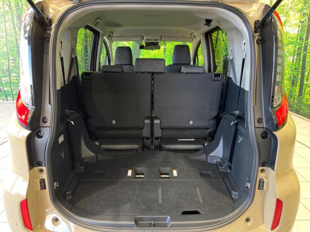 シエンタ ハイブリッドＺ　両側電動ドア　１０型ナビ　全周囲カメラ　衝突軽減装置　レーダークルーズ　禁煙車　ドラレコ　コーナーセンサー　レーンキープ　スマートキー　ＬＥＤヘッド　ＥＴＣ　オートハイビーム　オートエアコン（11枚目）