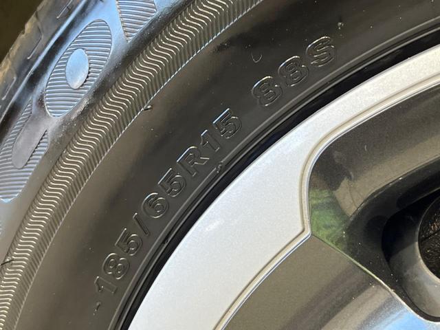 シエンタ ハイブリッドＺ　両側電動ドア　１０型ナビ　全周囲カメラ　衝突軽減装置　レーダークルーズ　禁煙車　ドラレコ　コーナーセンサー　レーンキープ　スマートキー　ＬＥＤヘッド　ＥＴＣ　オートハイビーム　オートエアコン（25枚目）