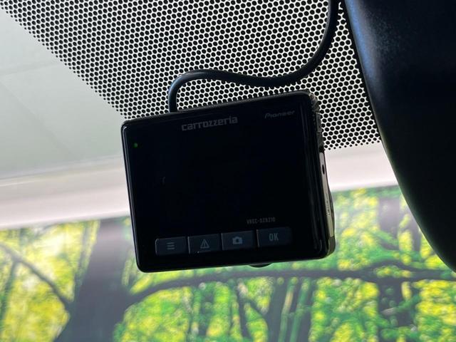 シエンタ ハイブリッドＺ　両側電動ドア　１０型ナビ　全周囲カメラ　衝突軽減装置　レーダークルーズ　禁煙車　ドラレコ　コーナーセンサー　レーンキープ　スマートキー　ＬＥＤヘッド　ＥＴＣ　オートハイビーム　オートエアコン（46枚目）
