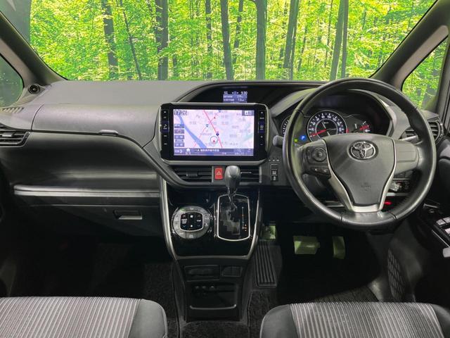 ヴォクシー ＺＳ　煌　４ＷＤ　両側電動ドア　後席モニター　ＢＩＧ－Ｘ１１型ナビ　バックカメラ　衝突軽減装置　禁煙車　前後ドラレコ　ＥＴＣ　スマートキー　ＬＥＤヘッド＆フォグ　クルコン　オートハイビーム　車線逸脱警報（2枚目）