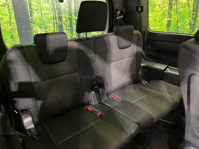 ヴォクシー ＺＳ　煌　４ＷＤ　両側電動ドア　後席モニター　ＢＩＧ－Ｘ１１型ナビ　バックカメラ　衝突軽減装置　禁煙車　前後ドラレコ　ＥＴＣ　スマートキー　ＬＥＤヘッド＆フォグ　クルコン　オートハイビーム　車線逸脱警報（10枚目）