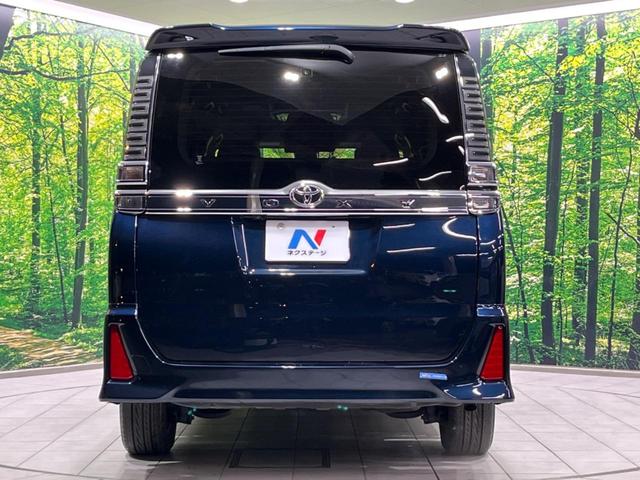 ヴォクシー ＺＳ　煌　４ＷＤ　両側電動ドア　後席モニター　ＢＩＧ－Ｘ１１型ナビ　バックカメラ　衝突軽減装置　禁煙車　前後ドラレコ　ＥＴＣ　スマートキー　ＬＥＤヘッド＆フォグ　クルコン　オートハイビーム　車線逸脱警報（16枚目）