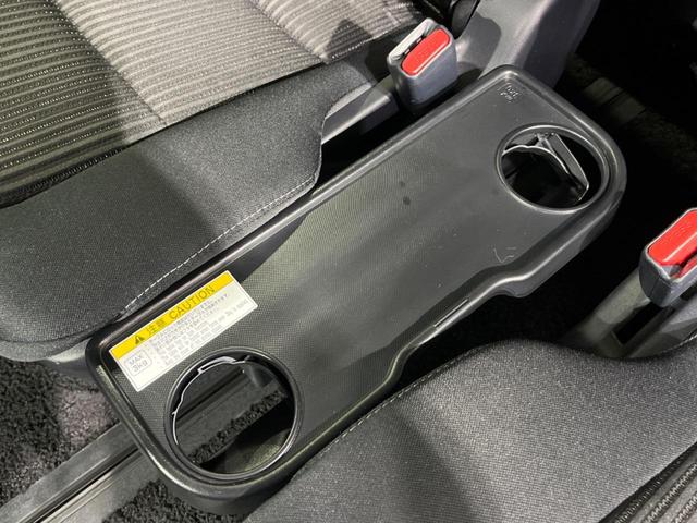 ヴォクシー ＺＳ　煌　４ＷＤ　両側電動ドア　後席モニター　ＢＩＧ－Ｘ１１型ナビ　バックカメラ　衝突軽減装置　禁煙車　前後ドラレコ　ＥＴＣ　スマートキー　ＬＥＤヘッド＆フォグ　クルコン　オートハイビーム　車線逸脱警報（30枚目）