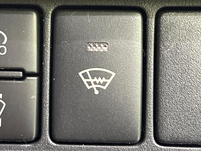 ヴォクシー ＺＳ　煌　４ＷＤ　両側電動ドア　後席モニター　ＢＩＧ－Ｘ１１型ナビ　バックカメラ　衝突軽減装置　禁煙車　前後ドラレコ　ＥＴＣ　スマートキー　ＬＥＤヘッド＆フォグ　クルコン　オートハイビーム　車線逸脱警報（50枚目）