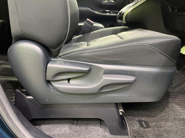 ヴォクシー ＺＳ　煌　４ＷＤ　両側電動ドア　後席モニター　ＢＩＧ－Ｘ１１型ナビ　バックカメラ　衝突軽減装置　禁煙車　前後ドラレコ　ＥＴＣ　スマートキー　ＬＥＤヘッド＆フォグ　クルコン　オートハイビーム　車線逸脱警報（52枚目）