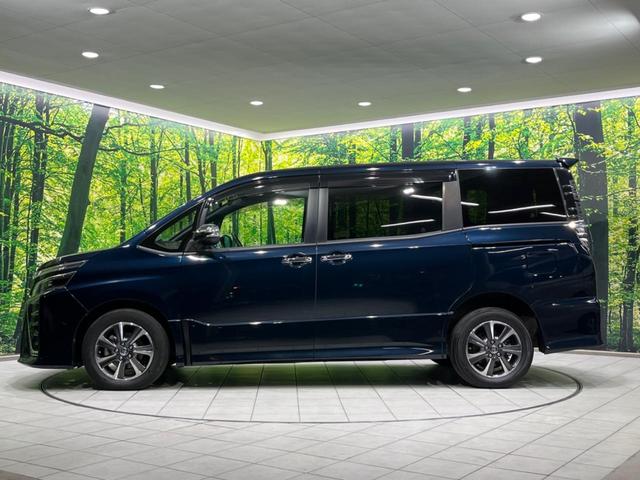 ヴォクシー ＺＳ　煌　４ＷＤ　両側電動ドア　後席モニター　ＢＩＧ－Ｘ１１型ナビ　バックカメラ　衝突軽減装置　禁煙車　前後ドラレコ　ＥＴＣ　スマートキー　ＬＥＤヘッド＆フォグ　クルコン　オートハイビーム　車線逸脱警報（76枚目）