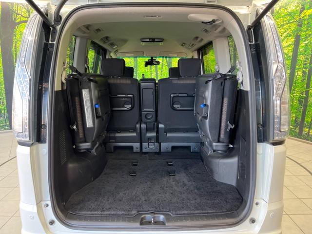 セレナ ハイウェイスターＳ－ＨＶアドバンスドセーフティパック　後席モニター　両側電動ドア　純正ナビ　全周囲カメラ　衝突軽減装置　禁煙車　前後ドラレコ　コーナーセンサー　スマートキー　ＬＥＤヘッド　ＥＴＣ　車線逸脱警報　誤発信抑制機能　オートライト（11枚目）