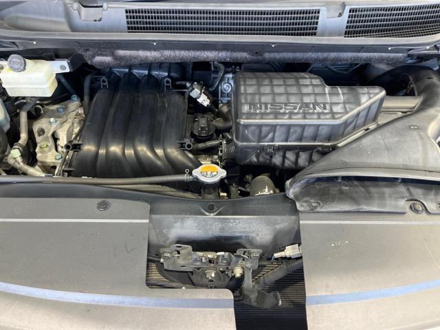 セレナ ハイウェイスターＳ－ＨＶアドバンスドセーフティパック　後席モニター　両側電動ドア　純正ナビ　全周囲カメラ　衝突軽減装置　禁煙車　前後ドラレコ　コーナーセンサー　スマートキー　ＬＥＤヘッド　ＥＴＣ　車線逸脱警報　誤発信抑制機能　オートライト（18枚目）