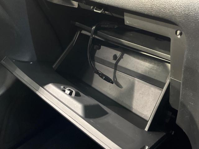 セレナ ハイウェイスターＳ－ＨＶアドバンスドセーフティパック　後席モニター　両側電動ドア　純正ナビ　全周囲カメラ　衝突軽減装置　禁煙車　前後ドラレコ　コーナーセンサー　スマートキー　ＬＥＤヘッド　ＥＴＣ　車線逸脱警報　誤発信抑制機能　オートライト（46枚目）