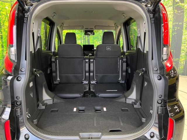 シエンタ ハイブリッドＸ　電動スライドドア　バックカメラ　衝突軽減装置　レーダークルーズ　禁煙車　ドラレコ　コーナーセンサー　レーンキープ　ＬＥＤヘッド　８型ディスプレイオーディオ　ＥＴＣ２．０　オートハイビーム　オートライト（11枚目）