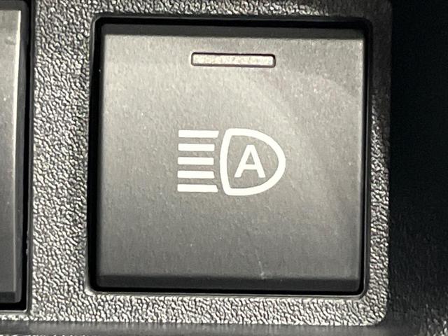 シエンタ ハイブリッドＸ　電動スライドドア　バックカメラ　衝突軽減装置　レーダークルーズ　禁煙車　ドラレコ　コーナーセンサー　レーンキープ　ＬＥＤヘッド　８型ディスプレイオーディオ　ＥＴＣ２．０　オートハイビーム　オートライト（45枚目）