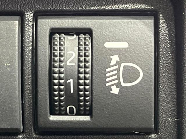 ヤリスクロス ハイブリッドG 純正8型ナビ バックカメラ 衝突軽減装置 レーダークルーズ 禁煙車 前後ドラレコ コーナーセンサー レーンキープ スマートキー LEDヘッド ETC オートハイビーム 誤発進抑制機能 オートライト(41枚目)