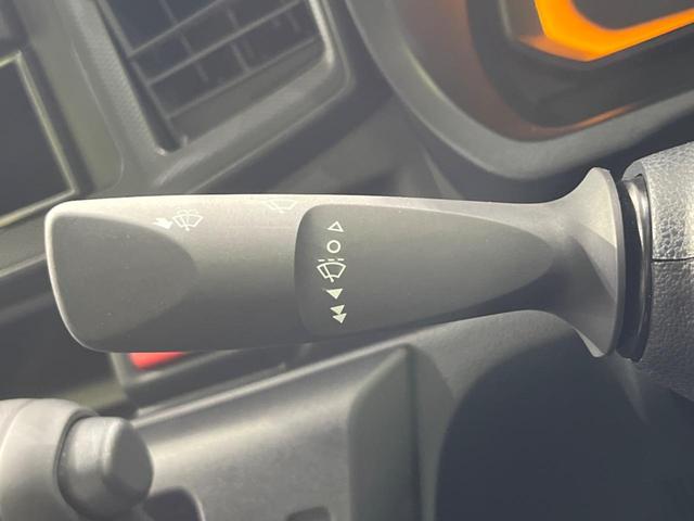 ミライース L SAIII 衝突軽減装置 禁煙車 コーナーセンサー オートハイビーム 車線逸脱警報 誤発進抑制機能 先行車発進告知 CD再生 キーレス ドアバイザー 盗難防止装置 トラクションコントロール アイドリングストップ(27枚目)