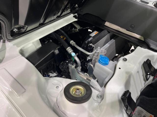 キャリイトラック KCエアコン・パワステ 4WD 5MT 衝突軽減装置 禁煙車 クリアランスソナー オートハイビーム 誤発進抑制機能 車線逸脱警報 先行車発進告知 オートライト ヘッドライトレベライザー AM FM再生 3方開荷台(18枚目)